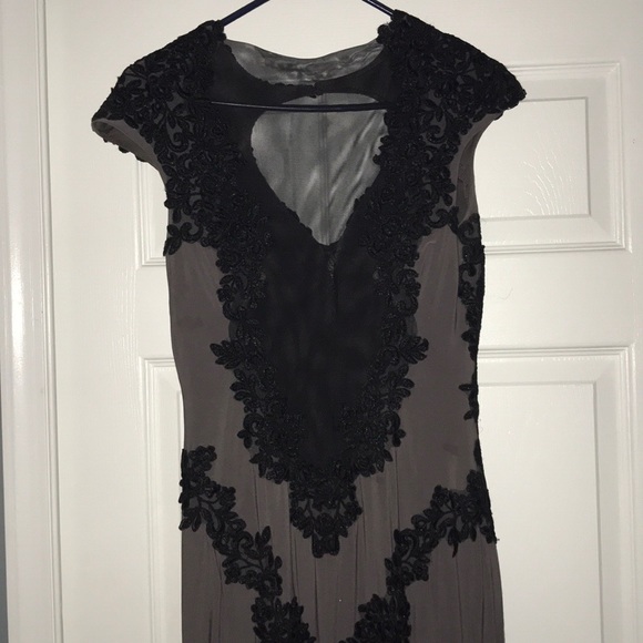 Prom dress! - Picture 4 of 5